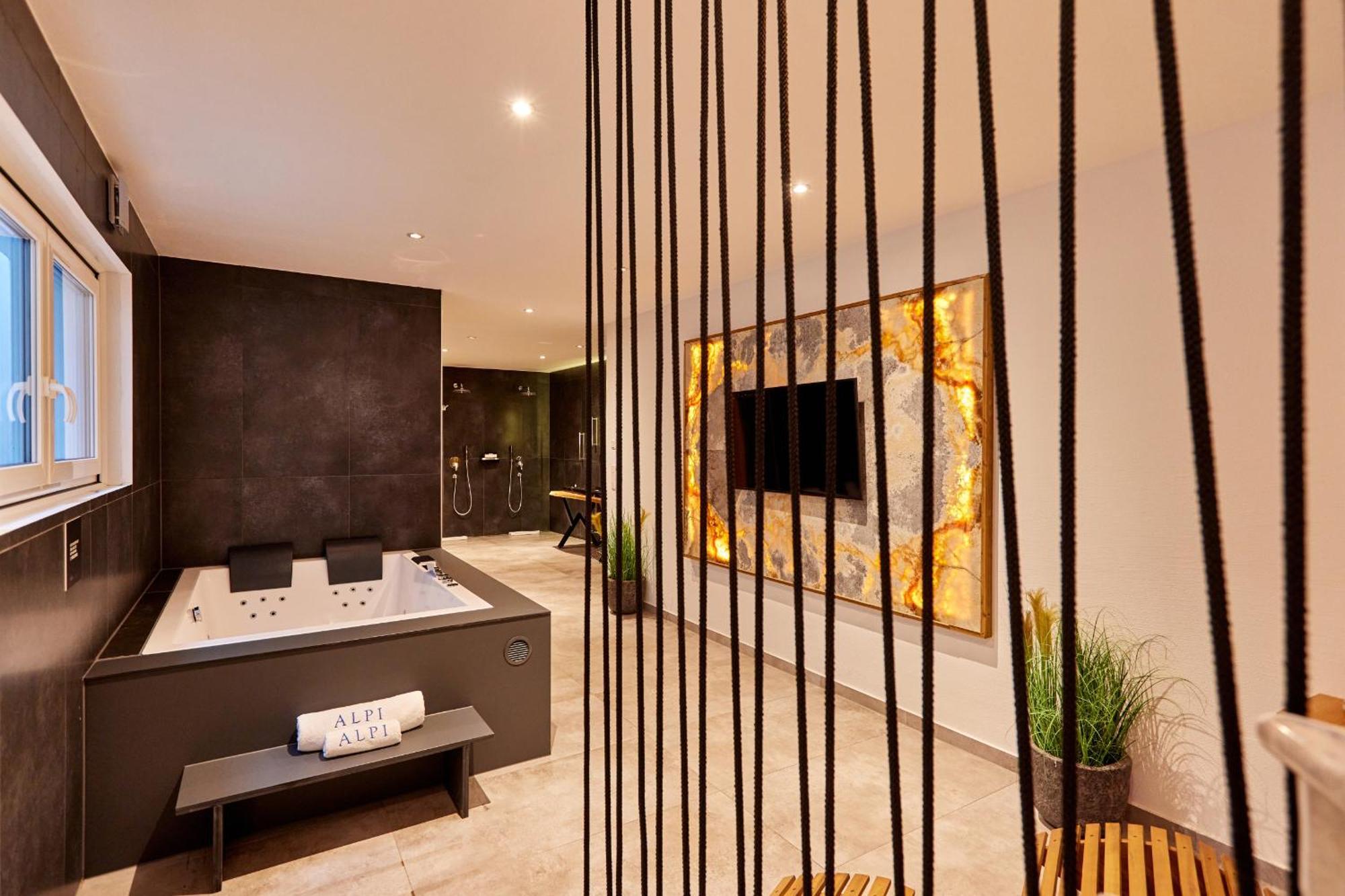 Private Spa&Garden Alpi Garmisch-Partenkirchen Buitenkant foto