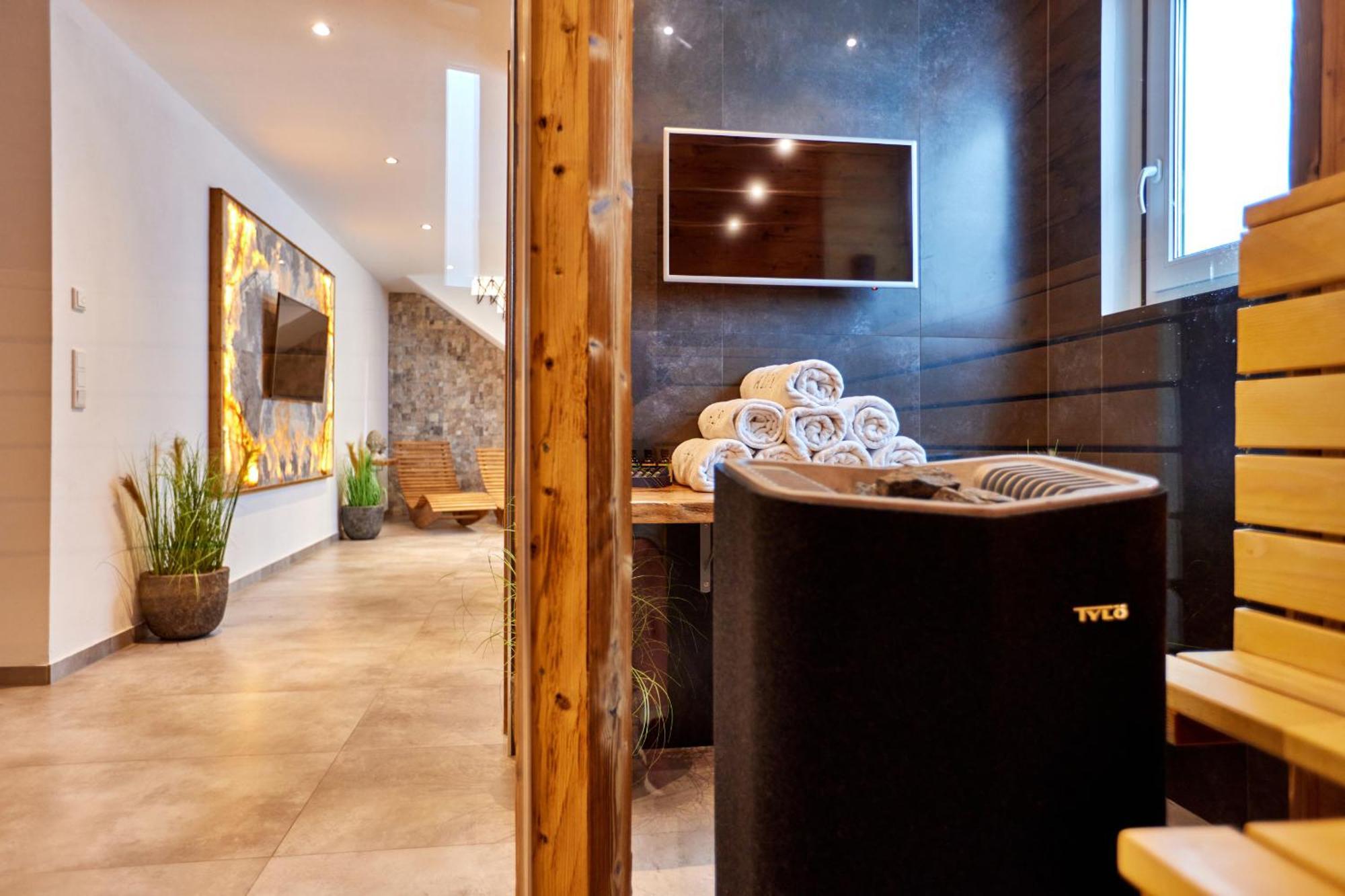 Private Spa&Garden Alpi Garmisch-Partenkirchen Buitenkant foto